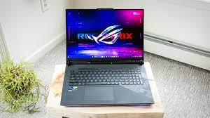 Asus ROG Strix Scar 18 Best Laptops For College students